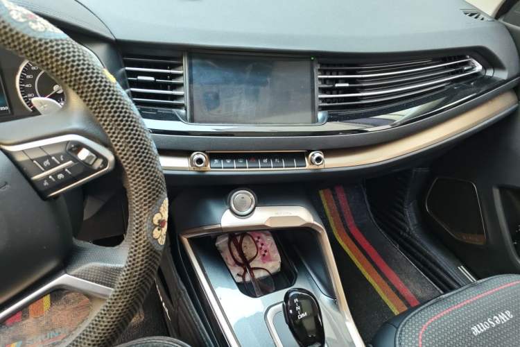 Used Haval H6 2021 1.5T Automatic Champion Edition Audio And AC Panel