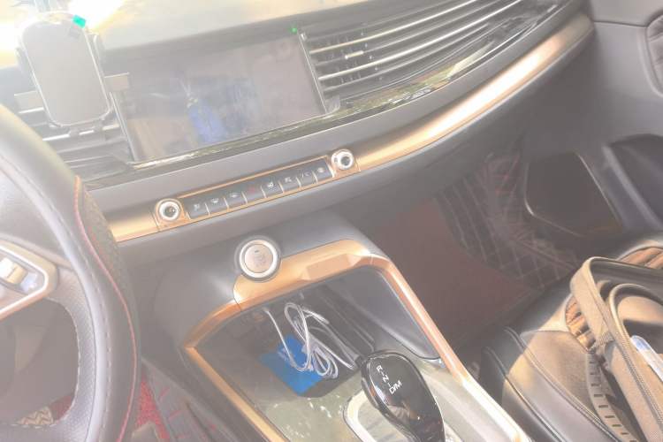 Used Haval H6 2021 1.5 GDIT Automatic Luxury Edition Audio And AC Panel