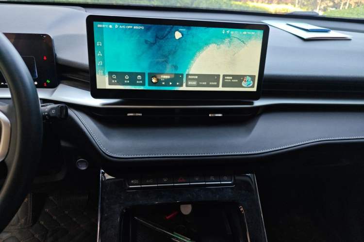 Used Haval H6 2021 3rd Generation 2.0T Automatic Two-Wheel Drive Max Audio And AC Panel