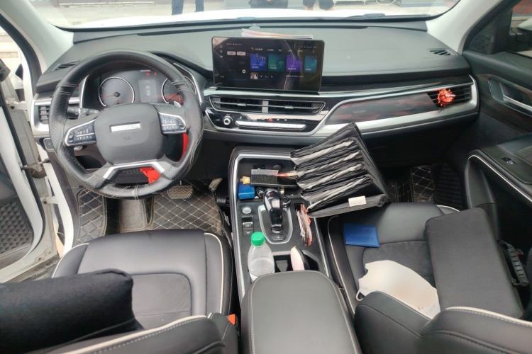 Used Haval H6 2021 National Trend Edition 1.5T Automatic Urban Version Center Console