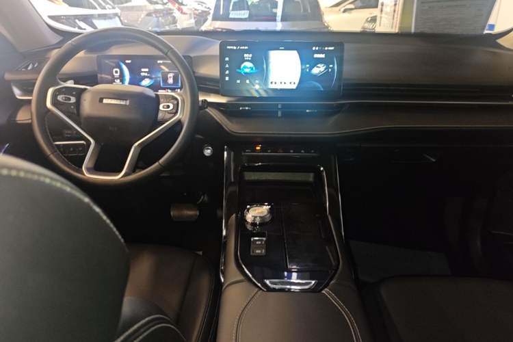 Used Haval H6 2021 3rd Generation 1.5T Automatic Two-Wheel Drive Pro Center Console