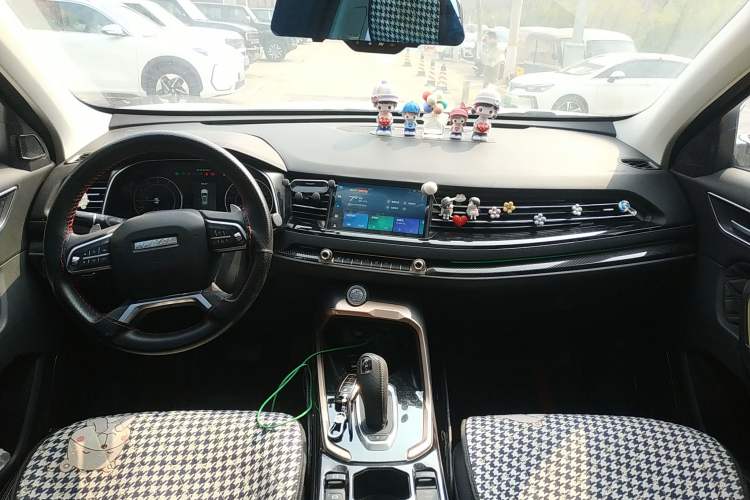 Used Haval H6 2021 1.5 GDIT Automatic Champion Edition Center Console