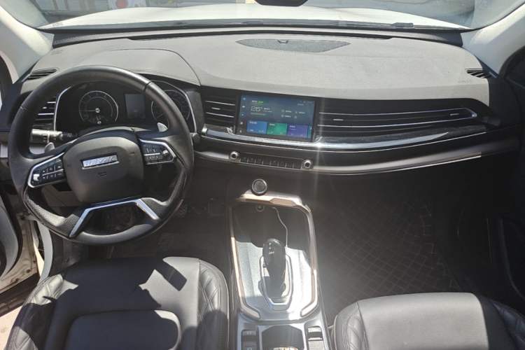 Used Haval H6 2021 1.5 GDIT Automatic Champion Edition Center Console