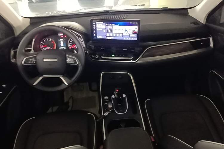 Used Haval H6 2021 National Trend Edition 1.5T Automatic Urban Version Center Console