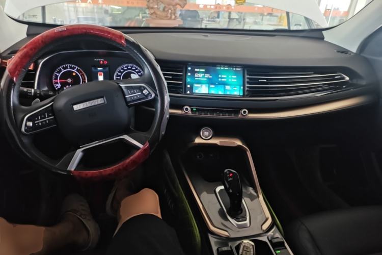 Used Haval H6 2021 1.5T Automatic Champion Edition Center Console