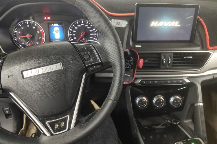 Used Haval H6 2021 Sport Edition 1.5T Automatic Elite Smart Connectivity Model U-Shape Grille Center Console