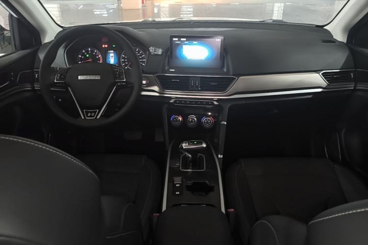 Used Haval H6 2021 Sport Edition 1.5T Automatic Elite Smart Connectivity Model U-Shape Grille Center Console