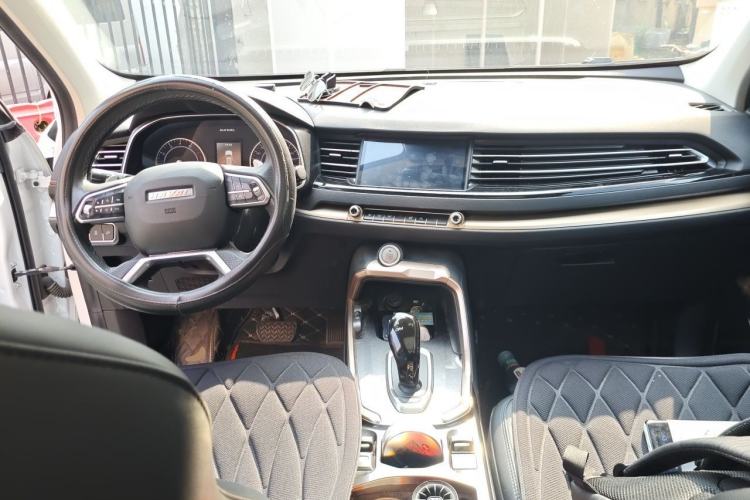 Used Haval H6 2021 2.0 GDIT Automatic GT Luxury Edition Center Console