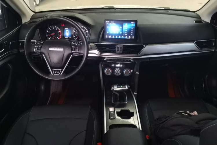 Used Haval H6 2021 Sport Edition 1.5T Automatic Elite Smart Connectivity Model U-Shape Grille Center Console