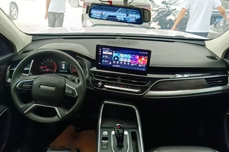 Used Haval H6 2021 National Trend Edition 1.5T Automatic Urban Version Center Console