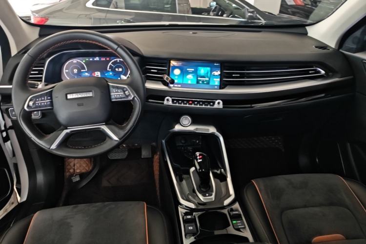 Used Haval H6 2021 2.0 GDIT Automatic GT Luxury Edition Center Console