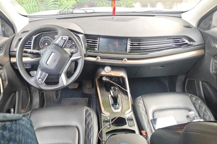 Used Haval H6 2021 2.0 GDIT Automatic Champion Edition Center Console