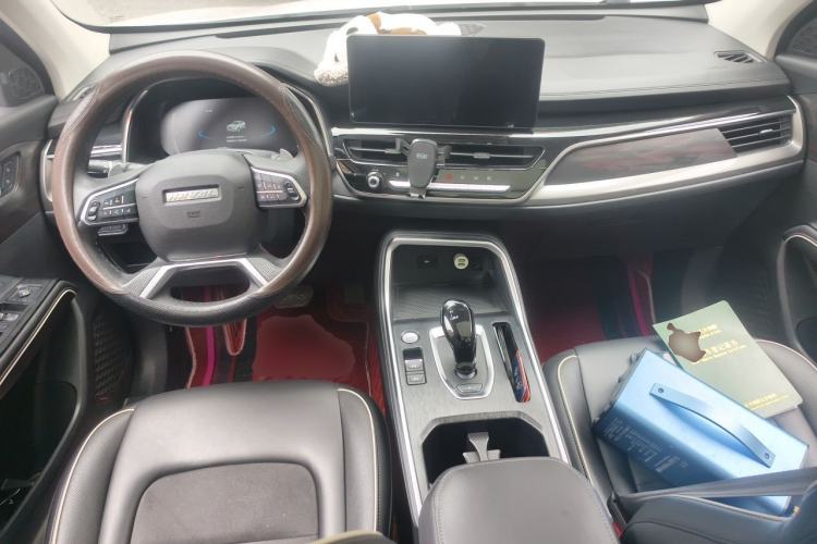 Used Haval H6 2021 National Trend Edition 1.5 GDIT Automatic Luxury Version Center Console