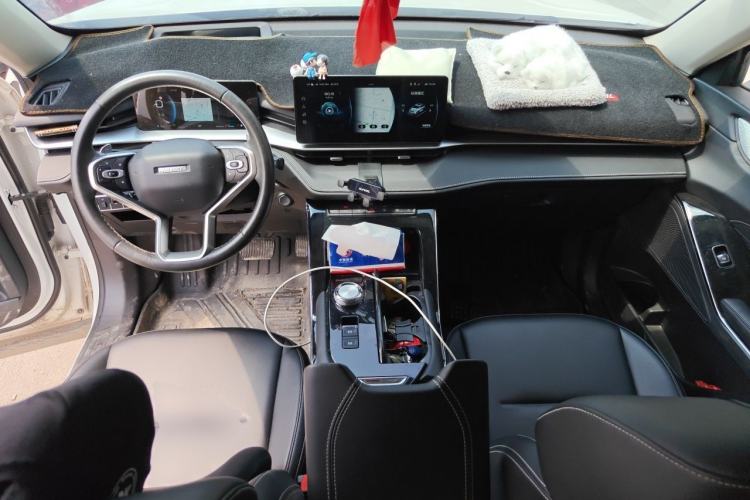 Used Haval H6 2021 3rd Generation 1.5T Automatic Two-Wheel Drive Max Center Console