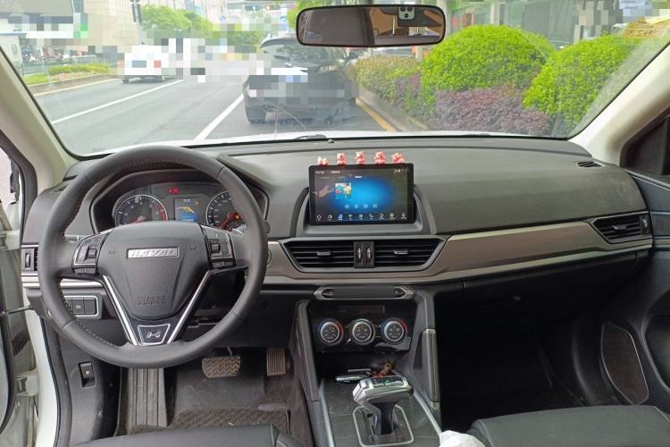 Used Haval H6 2021 Sport Edition 1.5T Automatic Elite Smart Connectivity Model with Hexagonal Grille Center Console
