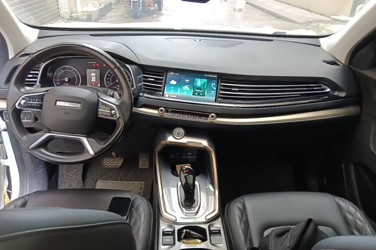 Used Haval H6 2021 2.0 GDIT Automatic GT Luxury Edition Center Console
