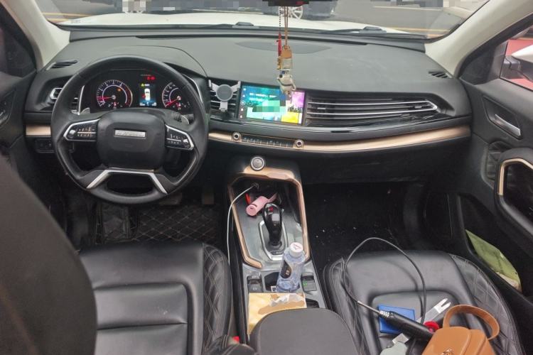 Used Haval H6 2021 1.5 GDIT Automatic Champion Edition Center Console