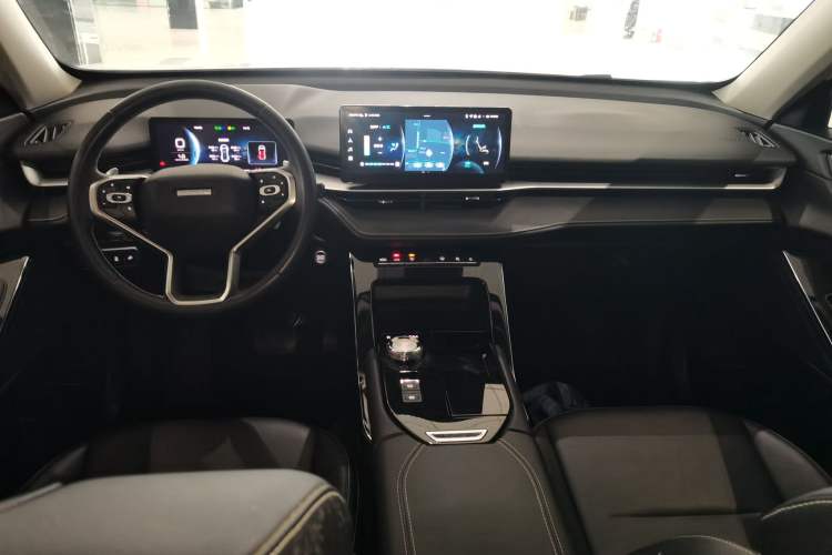 Used Haval H6 2021 3rd Generation 1.5T Automatic Two-Wheel Drive Pro Center Console