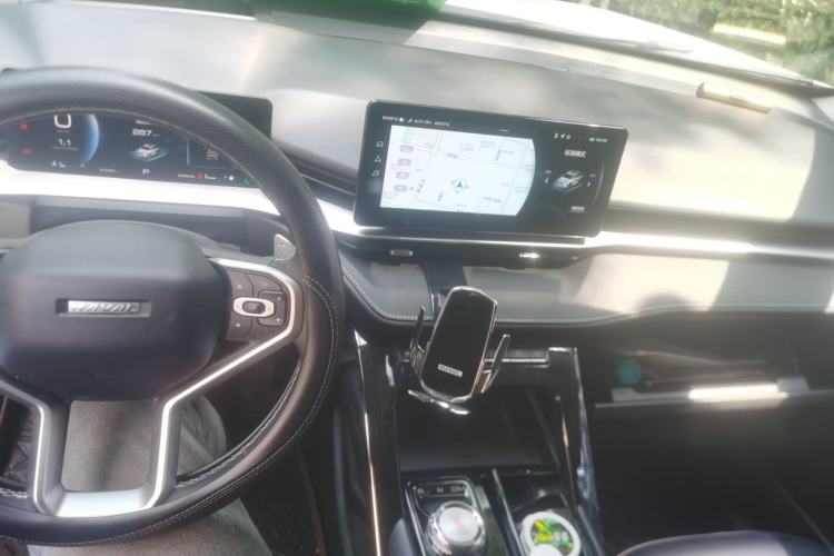 Used Haval H6 2021 3rd Generation 1.5T Automatic Two-Wheel Drive Max Center Console