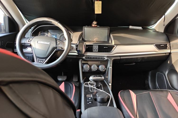 Used Haval H6 2021 Sport Edition 1.5T Automatic Elite Smart Connectivity Model U-Shape Grille Center Console