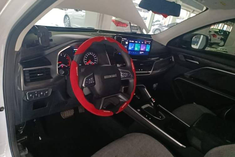 Used Haval H6 2021 National Trend Edition 1.5T Automatic Urban Version Center Console