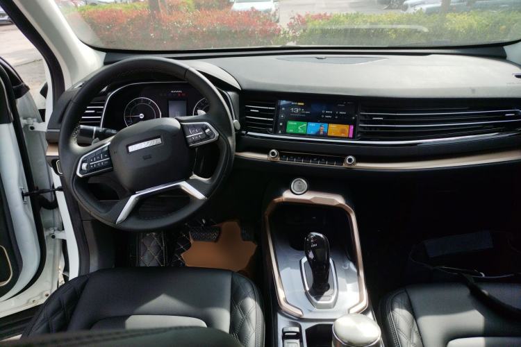 Used Haval H6 2021 1.5T Automatic Champion Edition Center Console