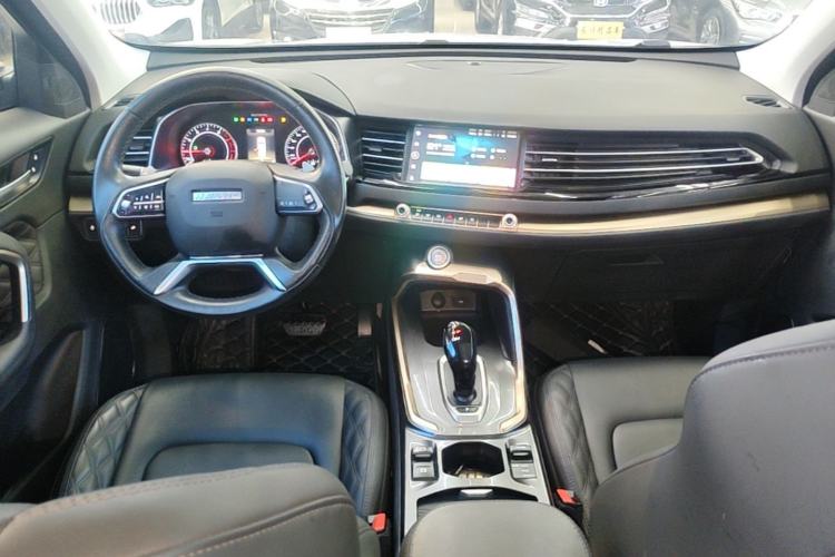 Used Haval H6 2021 1.5 GDIT Automatic Champion Edition Center Console