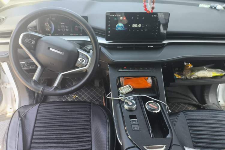 Used Haval H6 2021 3rd Generation 1.5T Automatic Two-Wheel Drive Pro Center Console