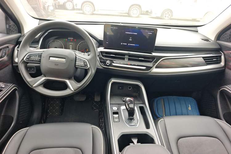 Used Haval H6 2021 National Trend Edition 1.5T Automatic Urban Version Center Console