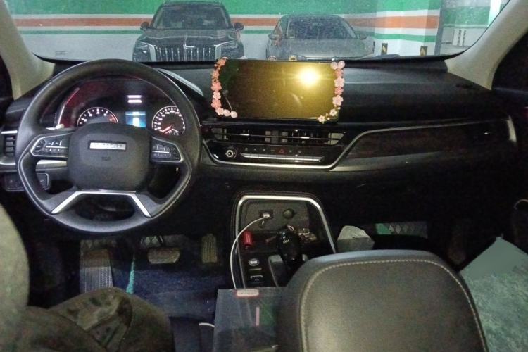 Used Haval H6 2021 National Trend Edition 1.5T Automatic Urban Version Center Console