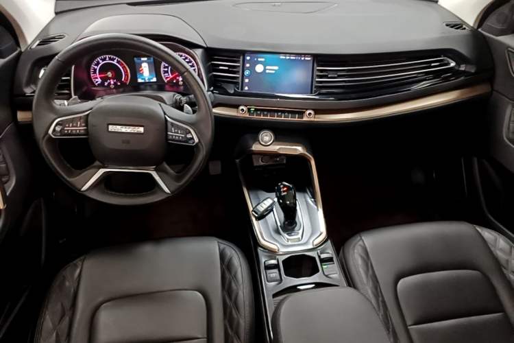 Used Haval H6 2021 1.5 GDIT Automatic Champion Edition Center Console