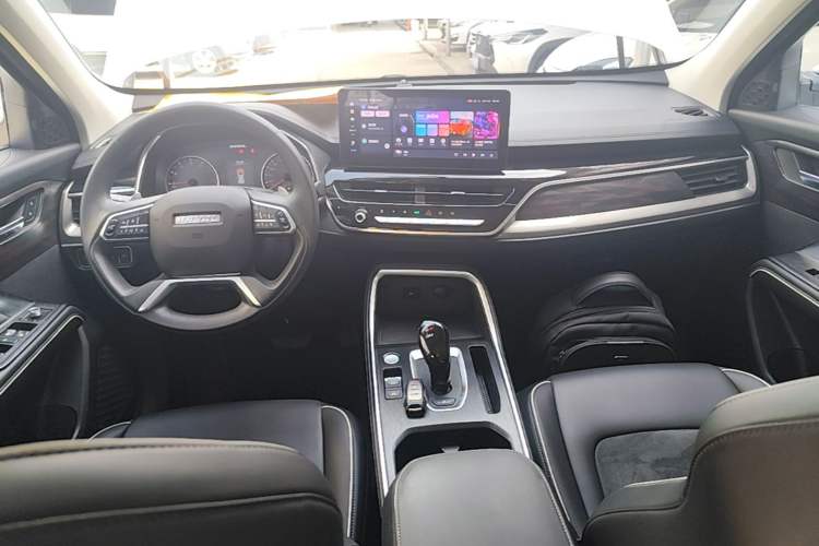 Used Haval H6 2021 National Trend Edition 1.5T Automatic Urban Version Center Console