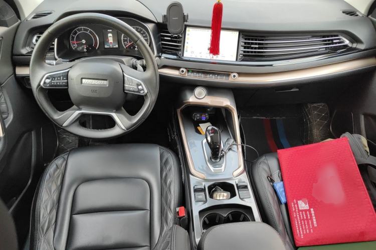 Used Haval H6 2021 1.5 GDIT Automatic Champion Edition Center Console