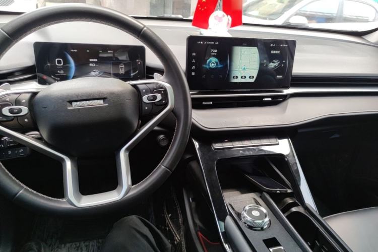 Used Haval H6 2021 3rd Generation 1.5T Automatic Two-Wheel Drive Max Center Console