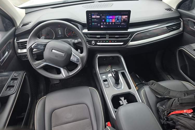 Used Haval H6 2021 National Trend Edition 1.5T Automatic Urban Version Center Console