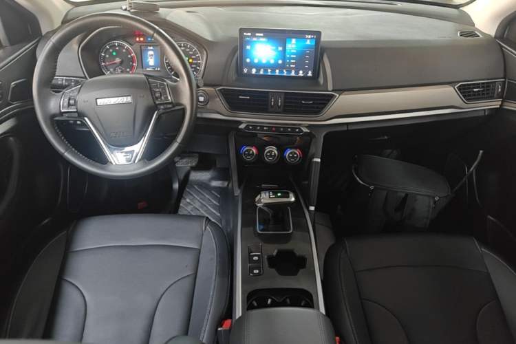 Used Haval H6 2021 Sport Edition 1.5T Automatic Elite Smart Connectivity Model U-Shape Grille Center Console