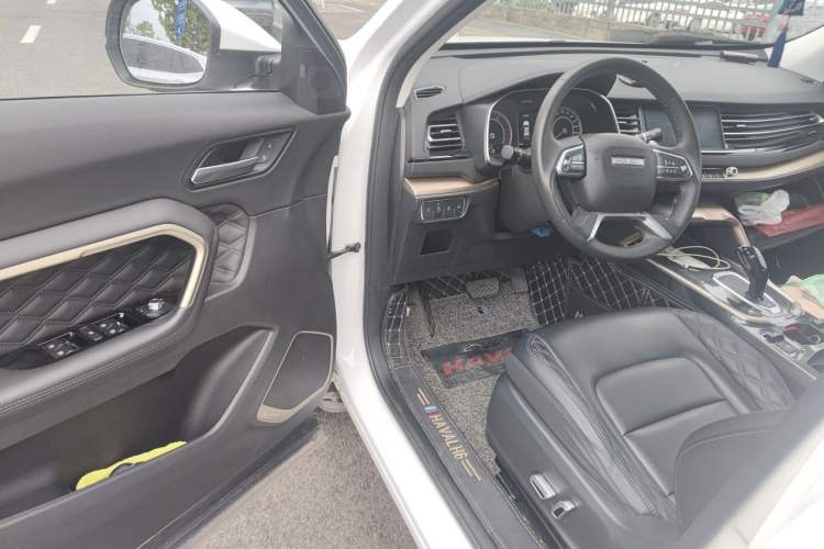 Used Haval H6 2021 1.5 GDIT Automatic Champion Edition Driver Seat