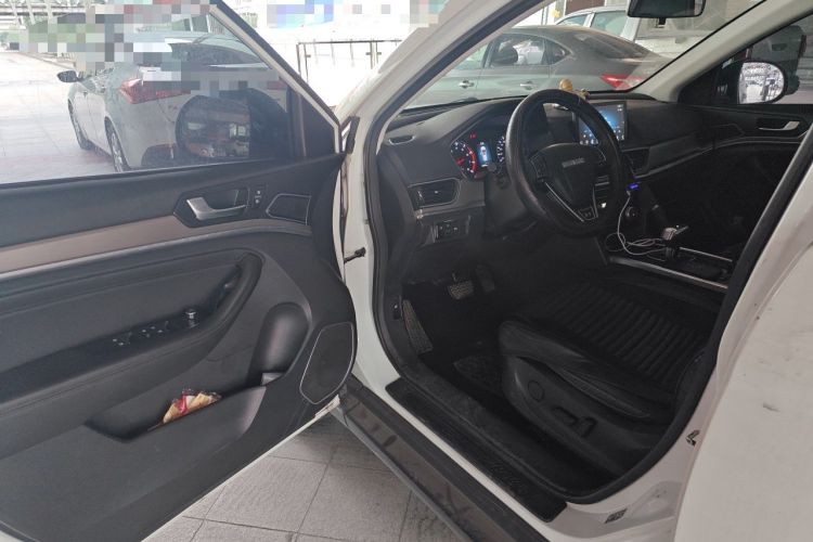 Used Haval H6 2021 Sport Edition 1.5T Automatic Elite Smart Connectivity Model with Hexagonal Grille Driver Seat