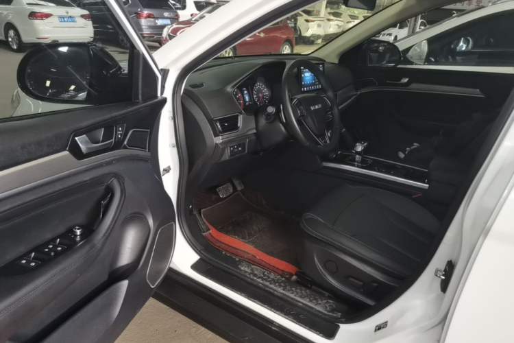 Used Haval H6 2021 Sport Edition 1.5T Automatic Elite Smart Connectivity Model U-Shape Grille Driver Seat