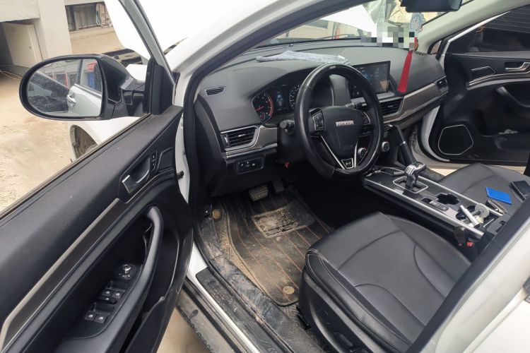 Used Haval H6 2021 Sport Edition 1.5T Automatic Elite Smart Connectivity Model with Hexagonal Grille Driver Seat