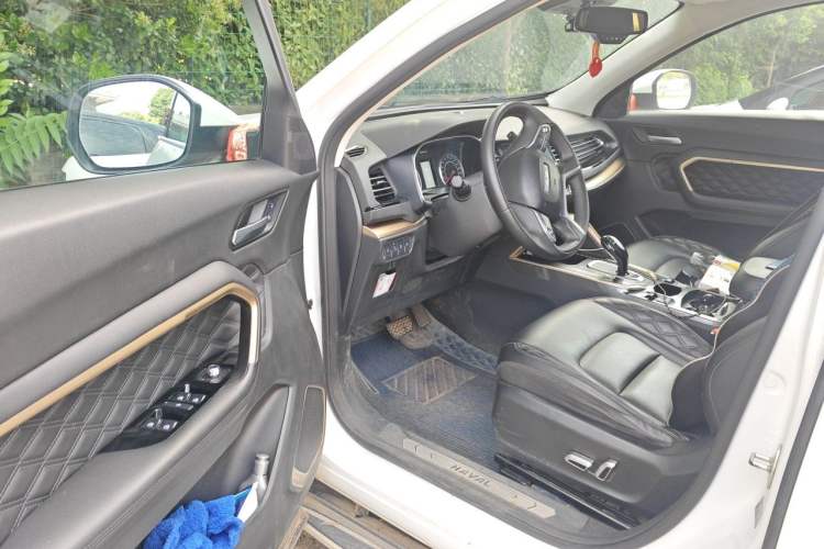 Used Haval H6 2021 2.0 GDIT Automatic Champion Edition Driver Seat
