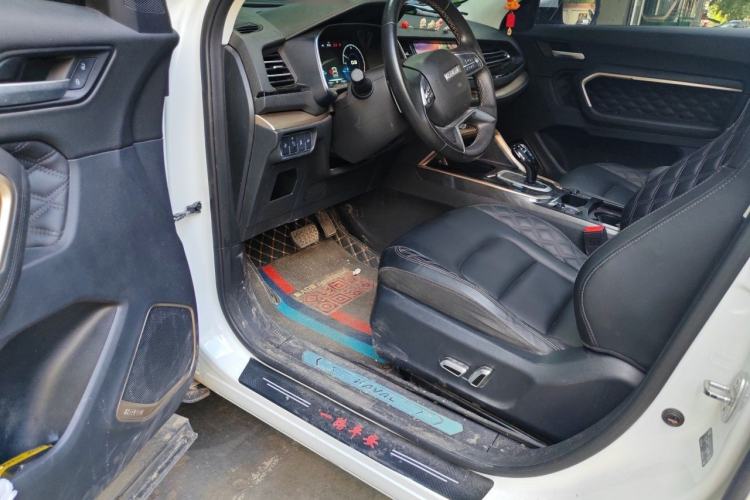 Used Haval H6 2021 1.5 GDIT Automatic Luxury Edition Driver Seat