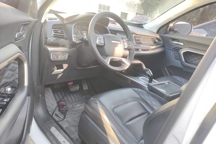 Used Haval H6 2021 1.5 GDIT Automatic Champion Edition Driver Seat