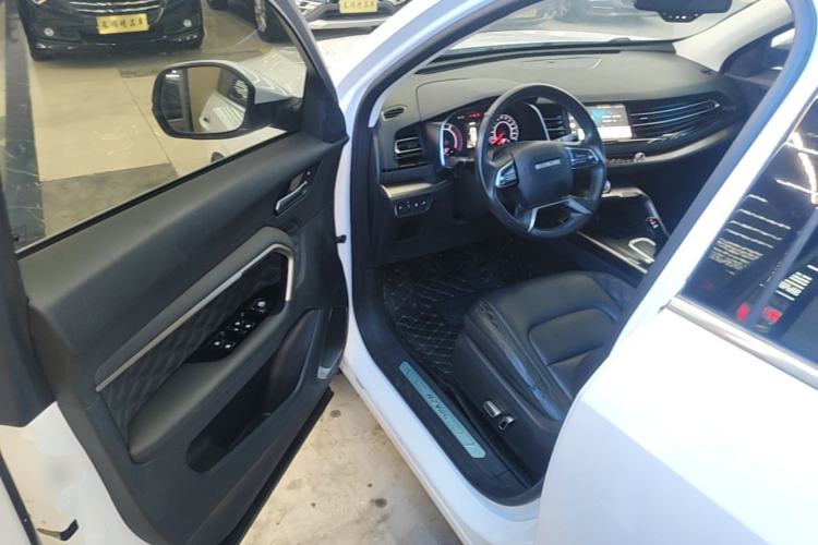 Used Haval H6 2021 1.5 GDIT Automatic Champion Edition Driver Seat