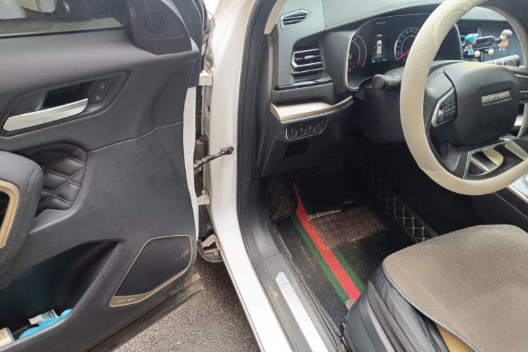 Used Haval H6 2021 1.5 GDIT Automatic Champion Edition Driver Seat