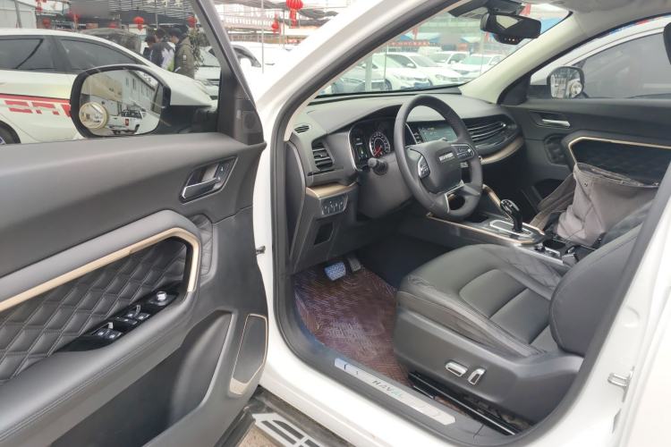 Used Haval H6 2021 1.5 GDIT Automatic Champion Edition Driver Seat