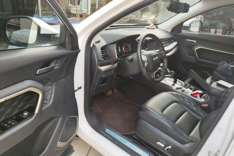 Used Haval H6 2021 2.0 GDIT Automatic Champion Edition Driver Seat