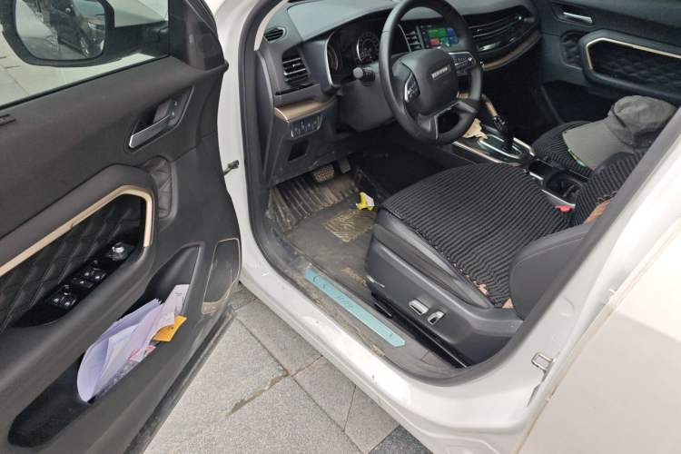 Used Haval H6 2021 1.5 GDIT Automatic Champion Edition Driver Seat
