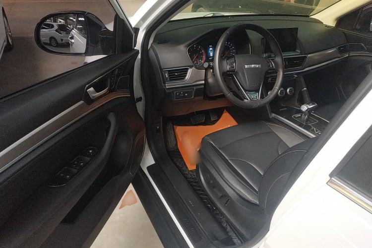 Used Haval H6 2021 Sport Edition 1.5T Automatic Elite Smart Connectivity Model U-Shape Grille Driver Seat