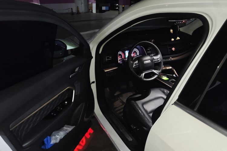 Used Haval H6 2021 1.5 GDIT Automatic Champion Edition Driver Seat
